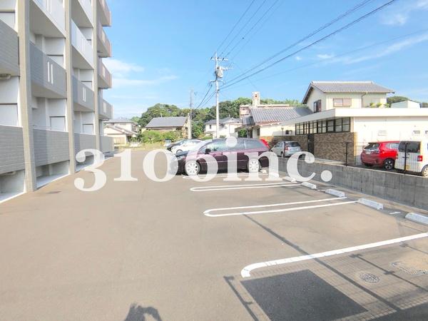 ファヴィオ神宮西