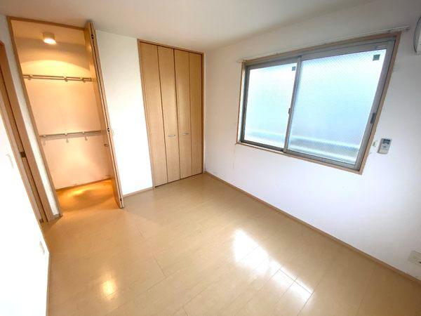 T-Room