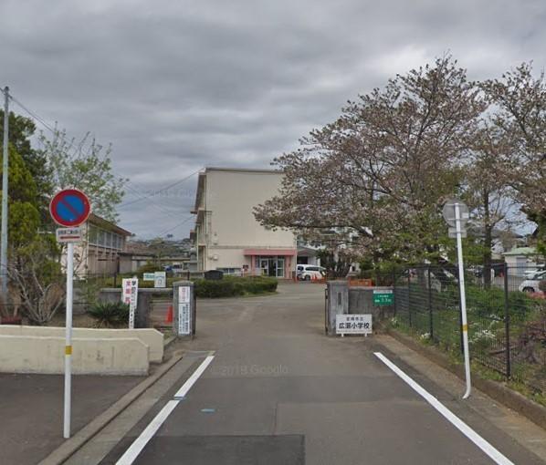 サン　アヴェニュー(宮崎市立広瀬小学校)