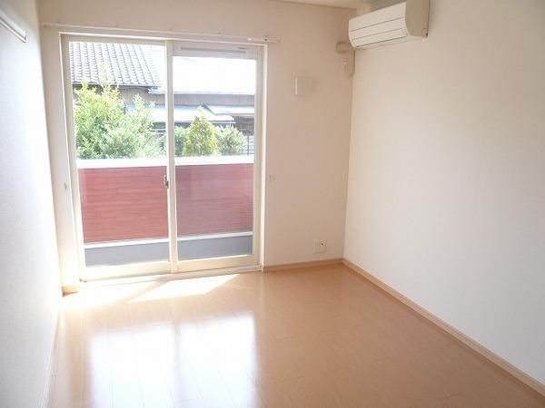 サン　アヴェニュー