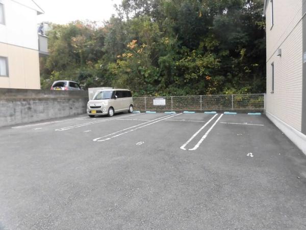 コルナス　ヒル　アイエフ