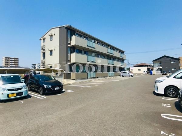 ラヴィーダA棟