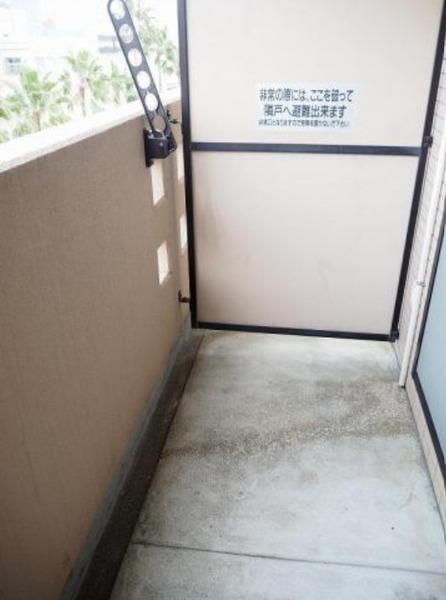 センチュリー丸島