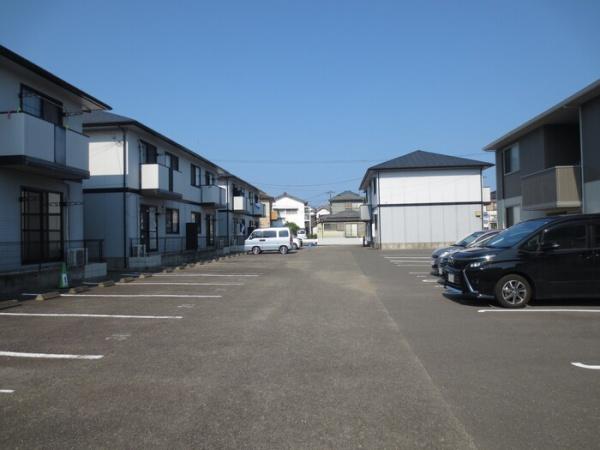 ファミール小春の里　C棟