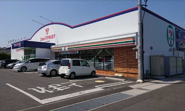 ルーチェ大塚A棟(セブンイレブン宮崎桜ヶ丘町店)