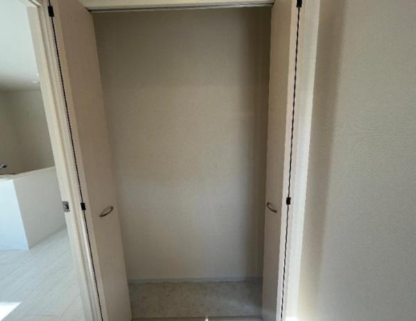 シャイニングヒル