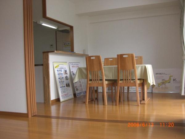 アンソレイエB(リビング)