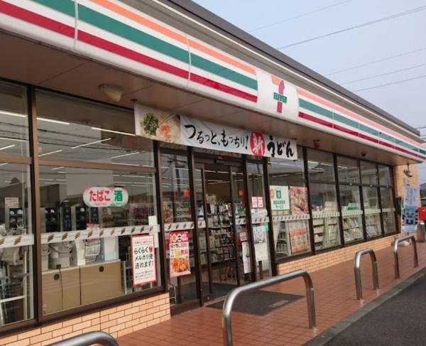 レトリー本郷(セブンイレブン宮崎空港前店)