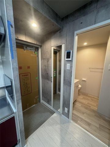 TheRockAPT(玄関)