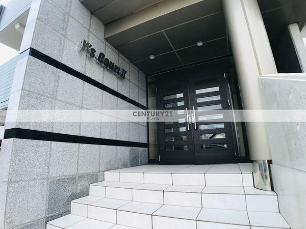 Y'sCourt2