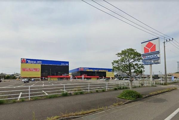 ウィルモアタウンB棟(ヤマダ電機テックランド新宮崎本店PC館)