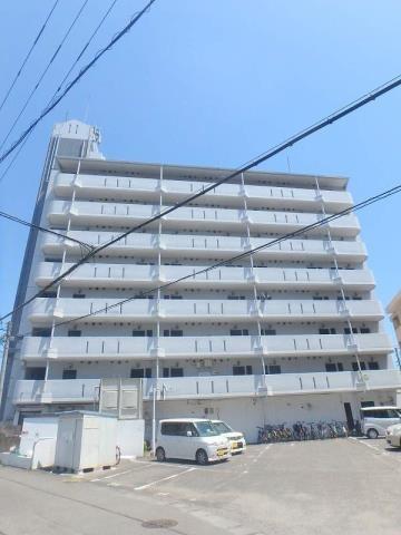 ロワイヤルヒルズ壱番館