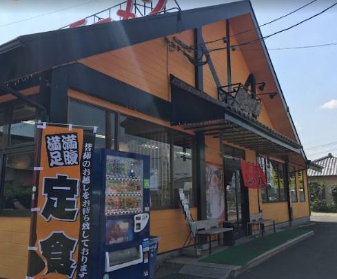 宮崎市小松台西１丁目のアパート(九州筑豊ラーメン山小屋宮崎小松店)