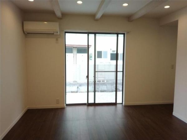 吉村町貸家A棟