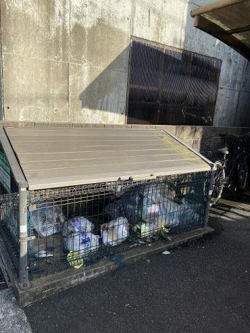 宮崎市船塚３丁目のマンション