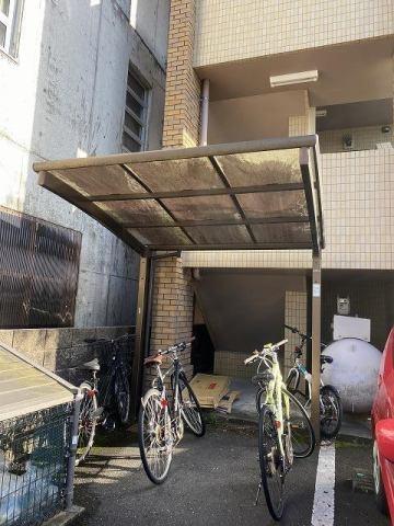 宮崎市船塚３丁目のマンション