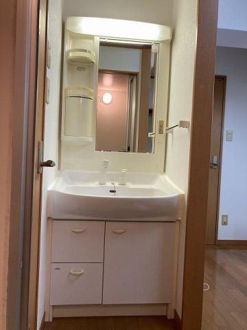 宮崎市船塚３丁目のマンション