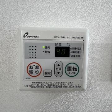 クィーンズコート