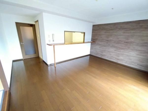 シャルム和知川原(リビング)