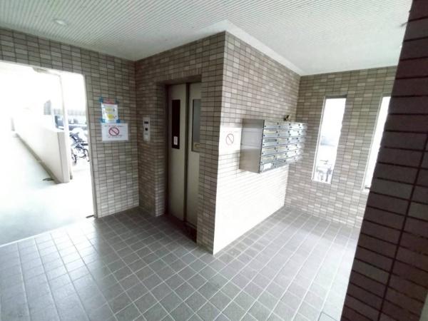 シャルム和知川原(エントランス)