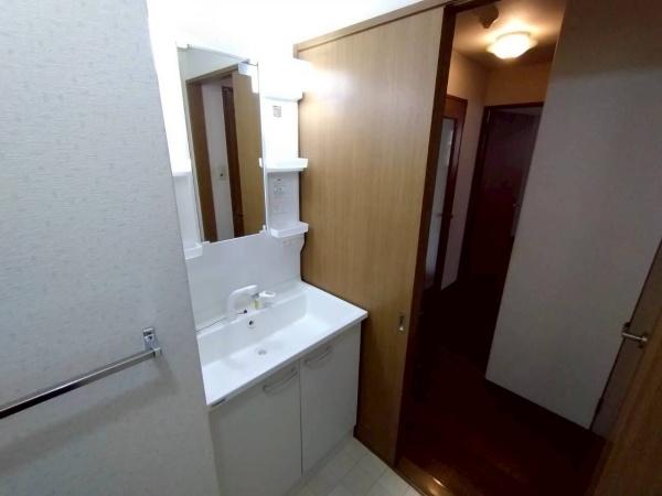 シャルム和知川原(玄関)