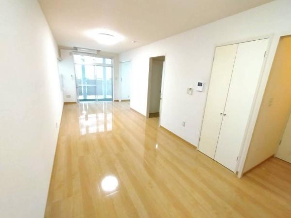宮崎市江平西1丁目のマンション(リビング)