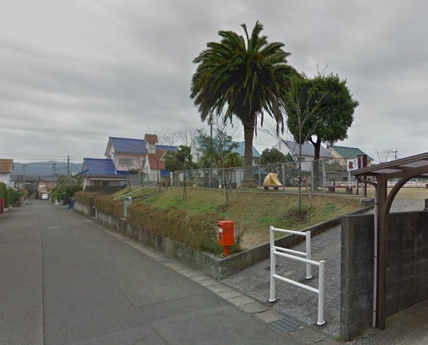 宮崎市東宮1丁目のアパート(四季ケ丘緑地)