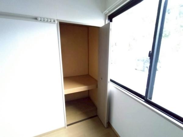 宮崎市東宮1丁目のアパート(収納)