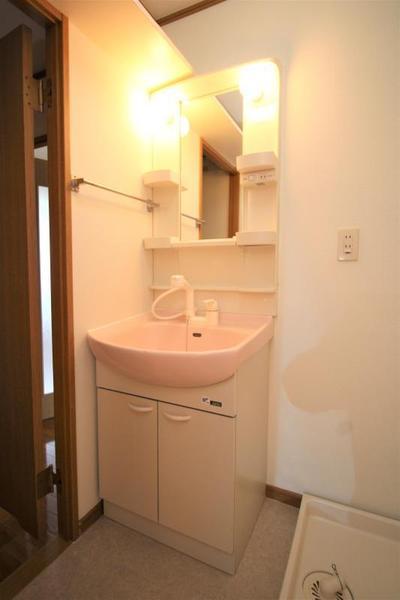 ジェネシス大島B