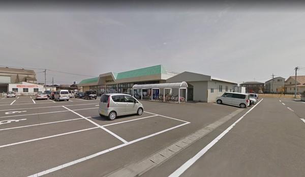 グランシャリオB棟(マルミヤストア吉村店)