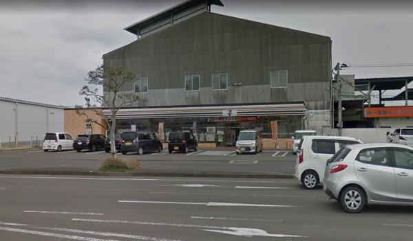 グランシャリオB棟(セブンイレブン宮崎吉村町店)