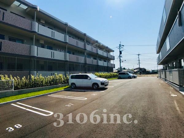 グランシャリオB棟