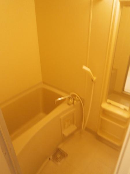 ファミール本郷A棟