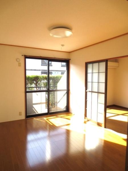 ファミール本郷A棟