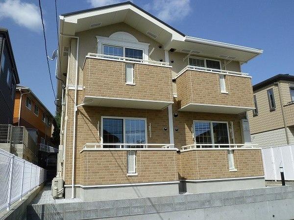 エヌ　プラシード