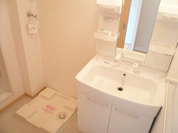 マリナ　デル　レイ