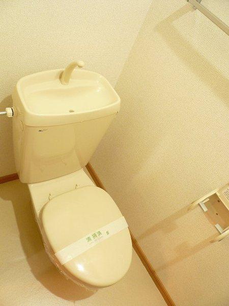 エステ－トヒルズ　Ｂ