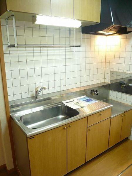 エステ－トヒルズ　Ｂ