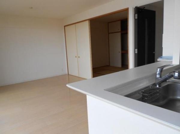 宮崎市船塚１丁目のマンション