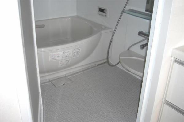 宮崎市船塚１丁目のマンション