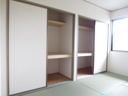 ファミール小春の里　D棟