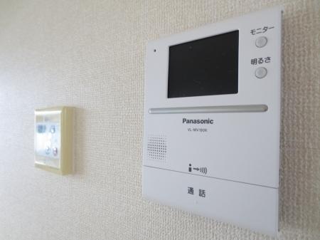 ファミール小春の里　D棟