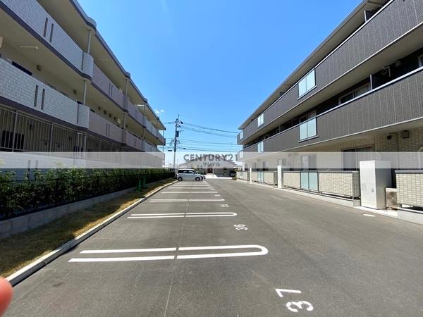 グランシャリオB棟