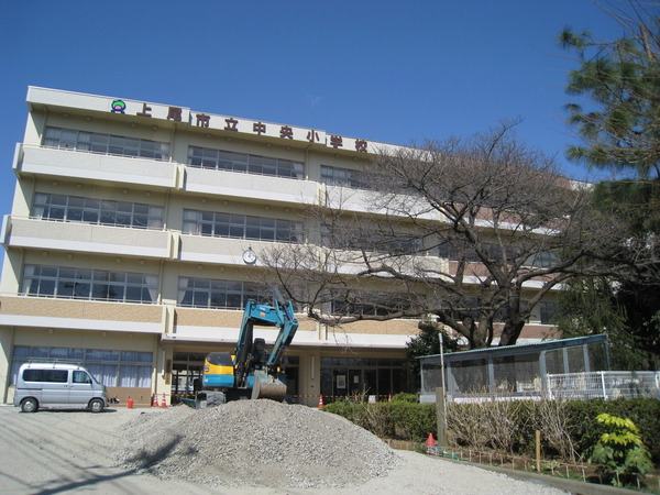 サンパーク緑丘Ⅱ(上尾市立中央小学校)