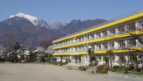 伊藤邸(北杜市立白州小学校)