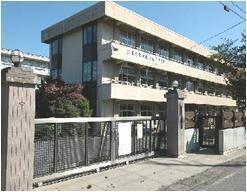 松葉町貸家(東松山市立松山中学校)