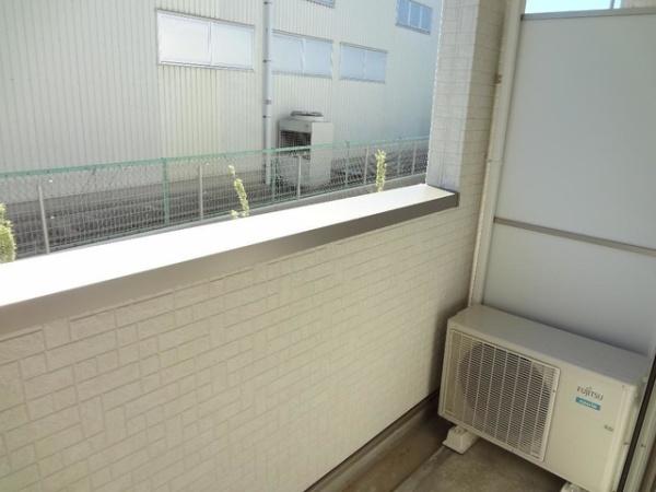 ポップ・メゾン(バルコニー)