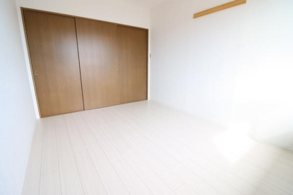 エントピアマルオカ