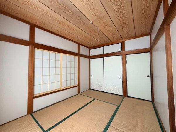 鴻巣市寺谷貸家