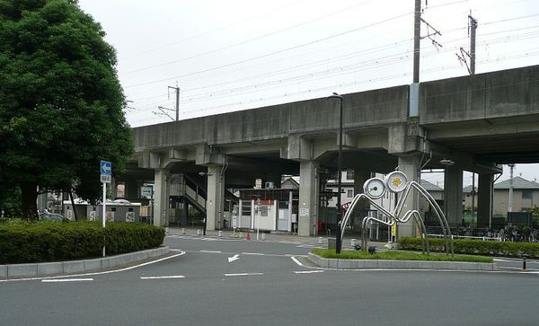 秋山レジデンス(伊奈中央駅(ニューシャトル伊奈線))